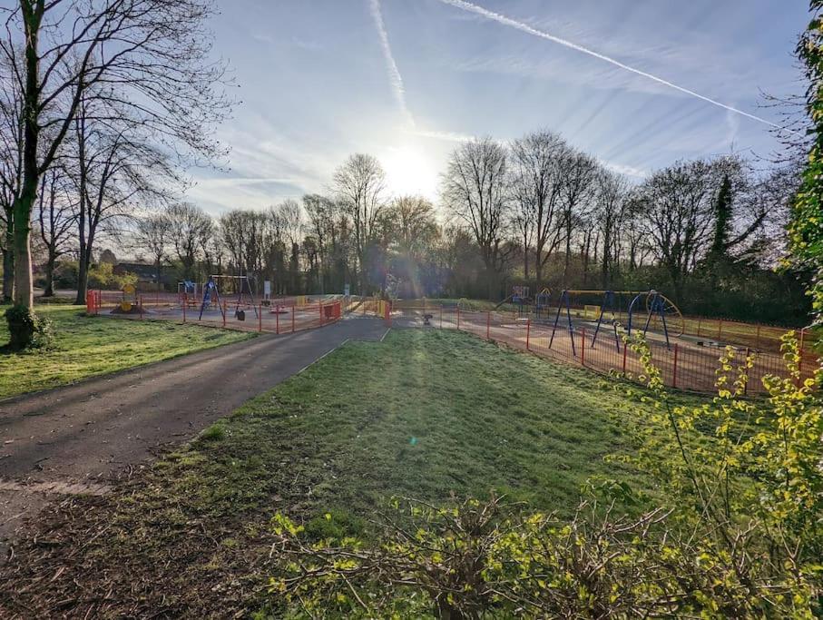 The Kilsyth,Detached Bungalow Warrington Exteriör bild