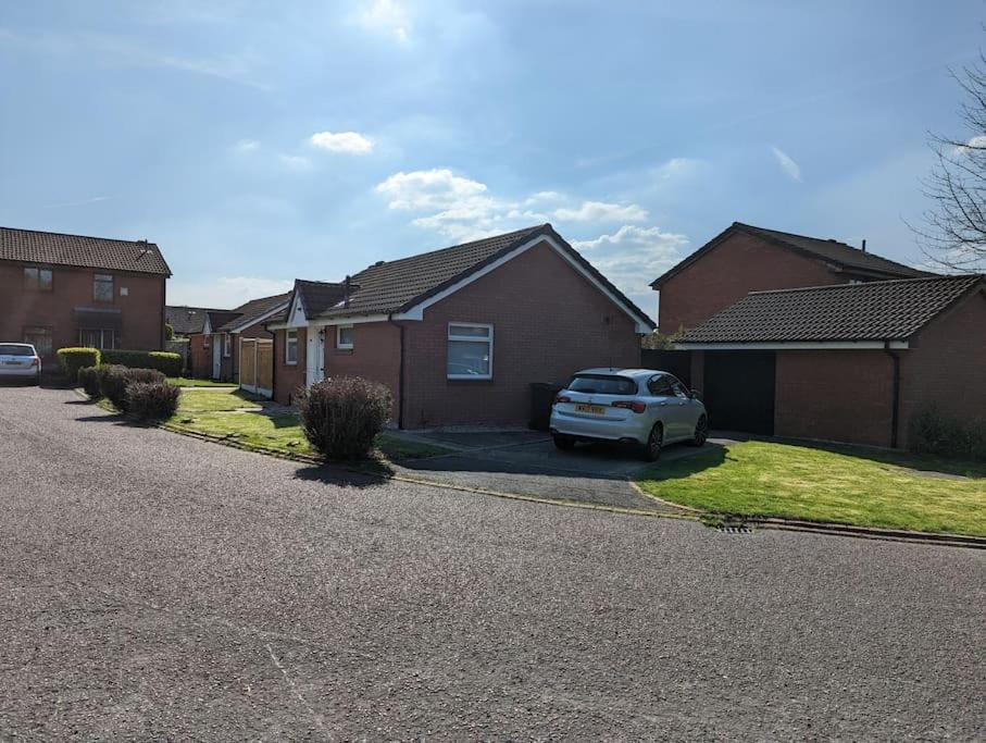 The Kilsyth,Detached Bungalow Warrington Exteriör bild
